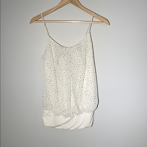 Cute Bubble Hem Top with Polkadots - Picture 2 of 6